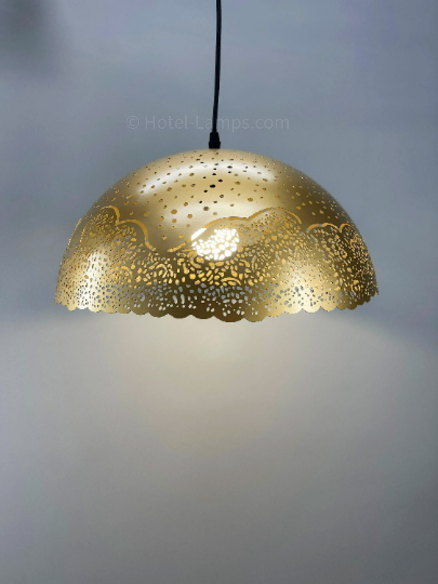 Metal Dome Brass Ffinish Pendant Lamp